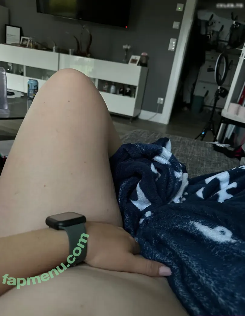 Lottiies Life nude photo #0165 (_lottiiiee_ / ladyinred-1)