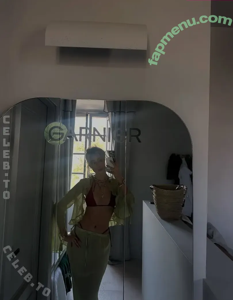 Lotty_kxa nude photo #0372 (Lotty_kxa)