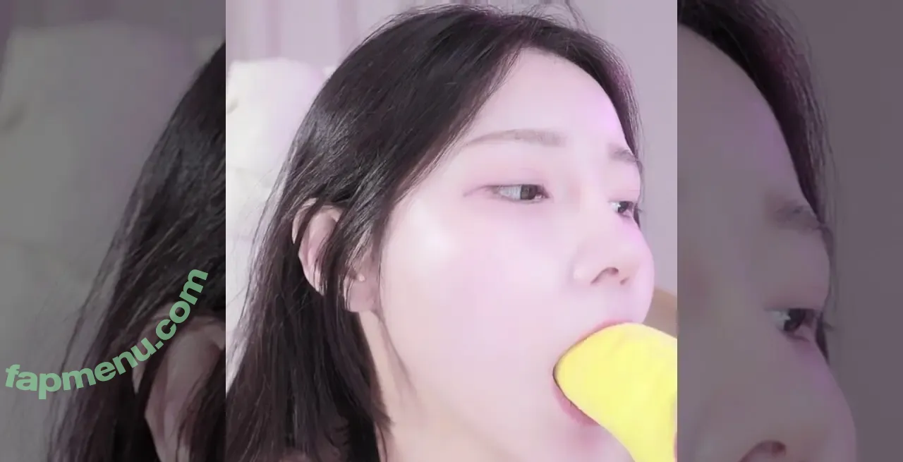 lotus82 nude photo #0031 (black.lotus82)