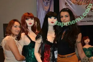 Lou Charmelle / LCharmelle / loucharmelle / loucharmelle.official nude photo #0351