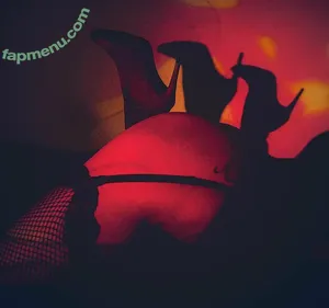 Lou Charmelle / LCharmelle / loucharmelle / loucharmelle.official nude photo #0565