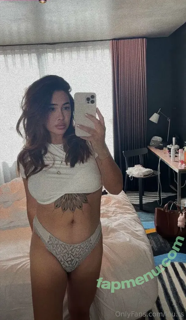 lou.ts nude photo #0021 (sewcialwarrior)