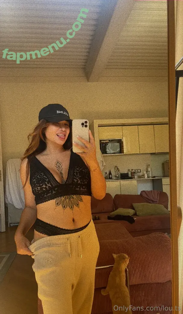 lou.ts nude photo #0032 (sewcialwarrior)