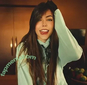 Loud_Mii / loud_miih nude photo #0061