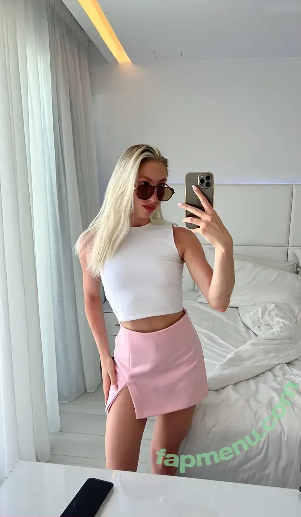 Louisa Becker nude photo #0050 (Louisabecker.tv / louisabecker)