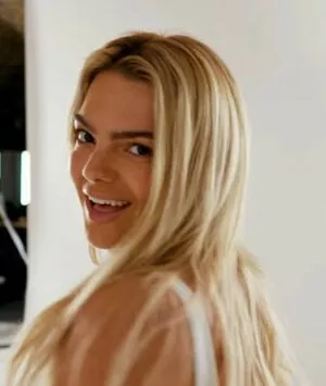 Louisa Johnson / louisa nude photo #0076