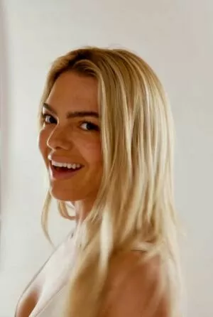 Louisa Johnson / louisa nude photo #0077