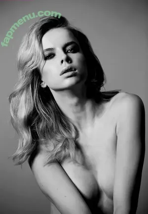 Louisa Warwick / louisawarwick nude photo #0036