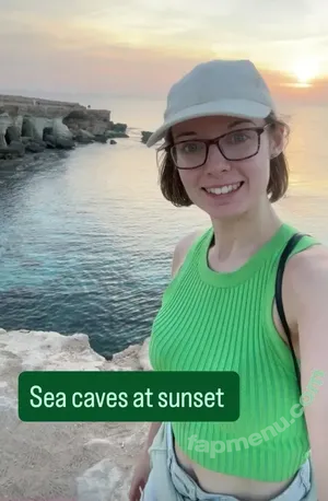 Louisa Willcox / getwealthywithlou nude photo #0049