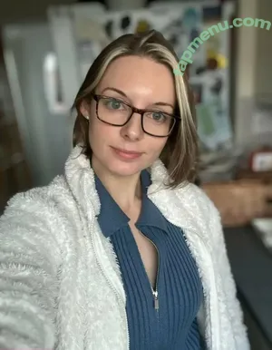 Louisa Willcox / getwealthywithlou nude photo #0055