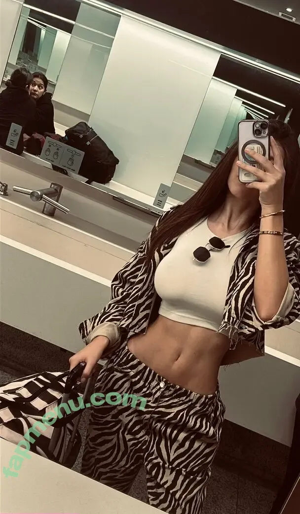 louisaraiin nude photo #0021 (louisaraiin)