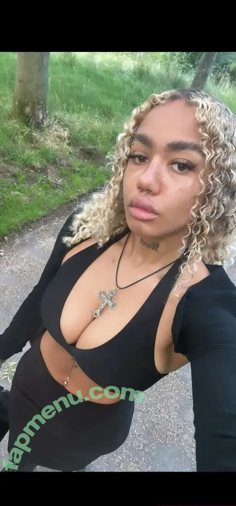 Louisaxstar nude photo #0005 (Louisaxstar)