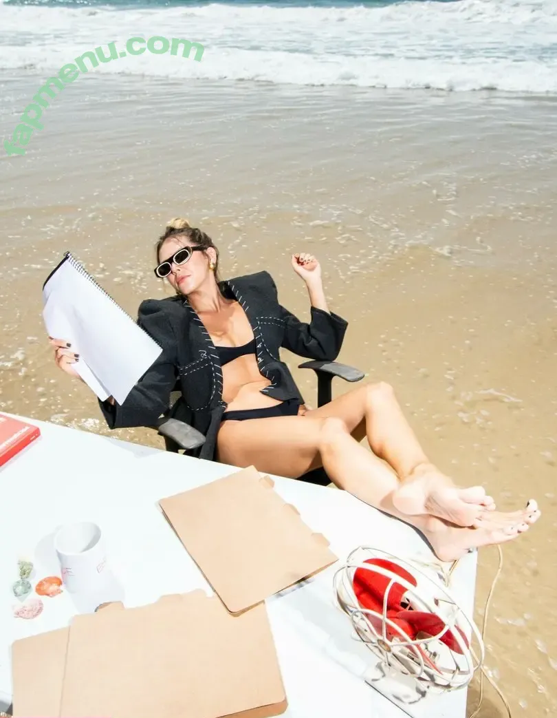 Louise D'Tuani nude photo #0048 (louisedtuani)