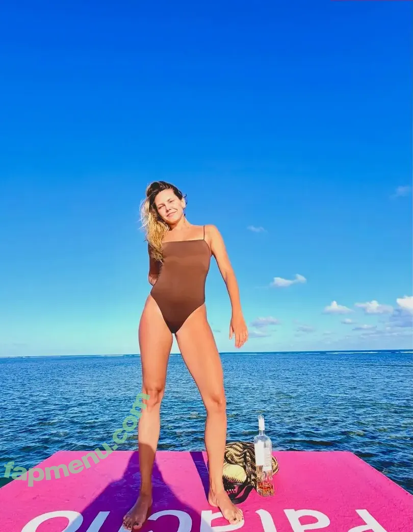 Louise D'Tuani nude photo #0056 (louisedtuani)