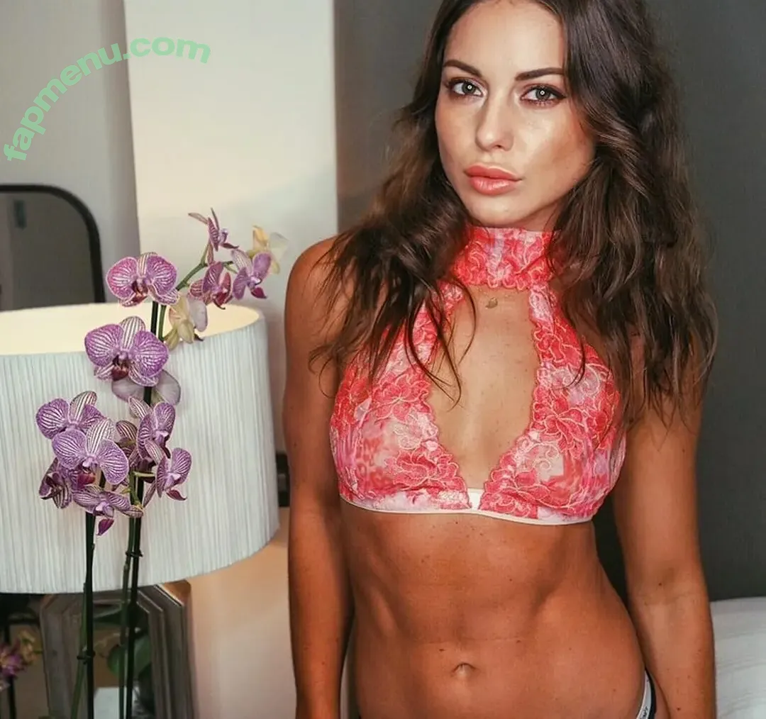 Louise Thompson nude photo #0028 (louise.thompson / samt907)