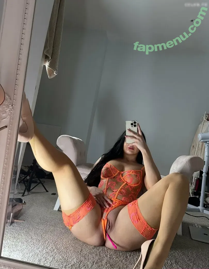 Louiseion nude photo #0001 (louiseion_)
