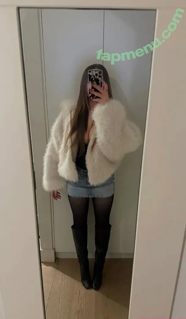 louiselaingx nude photo #0186 (lou)