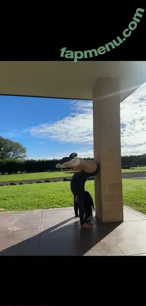 LouiseWhyyte / LousLegs nude photo #0065