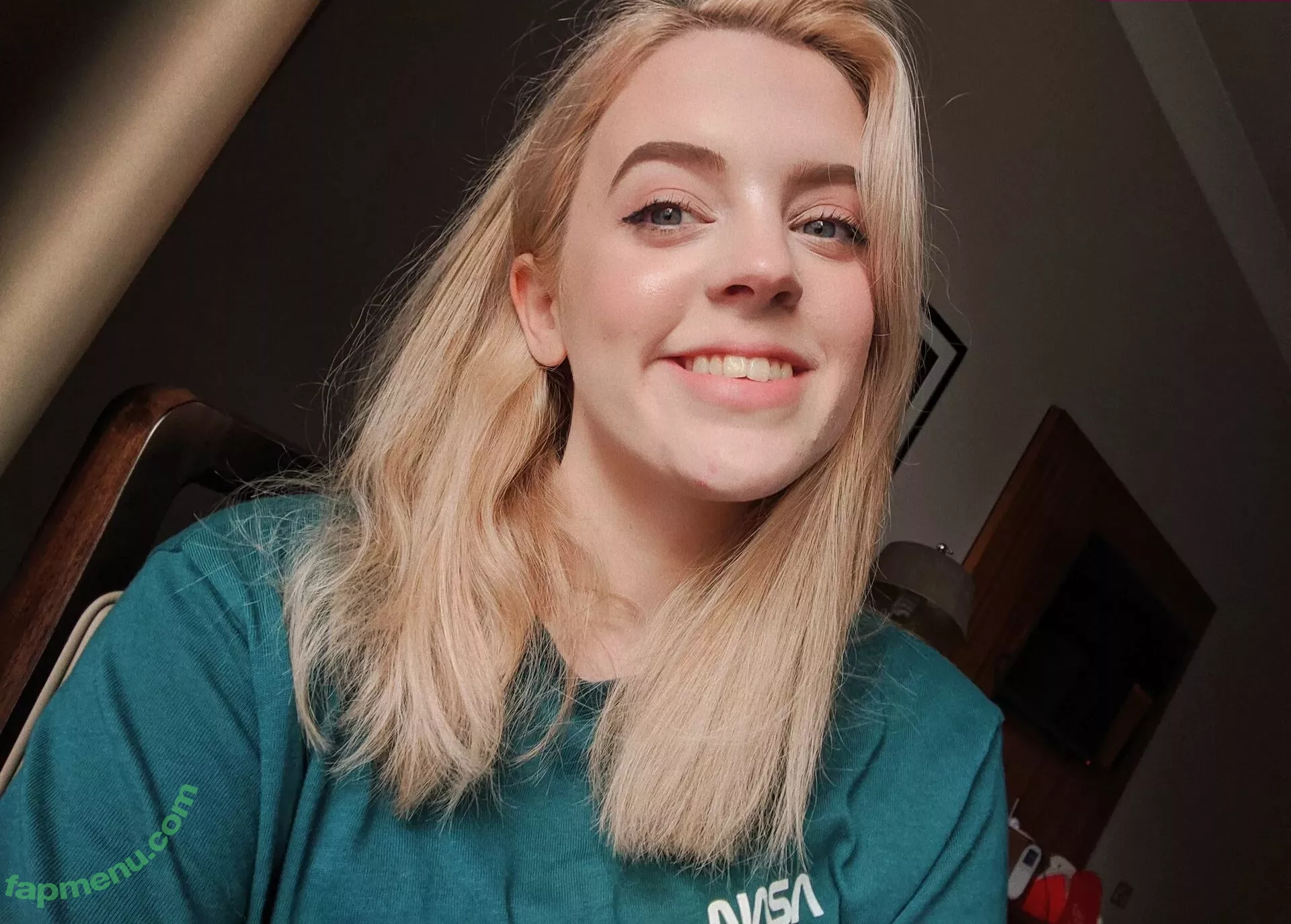 louiseyhannah nude photo #0259 (officialannalouise)