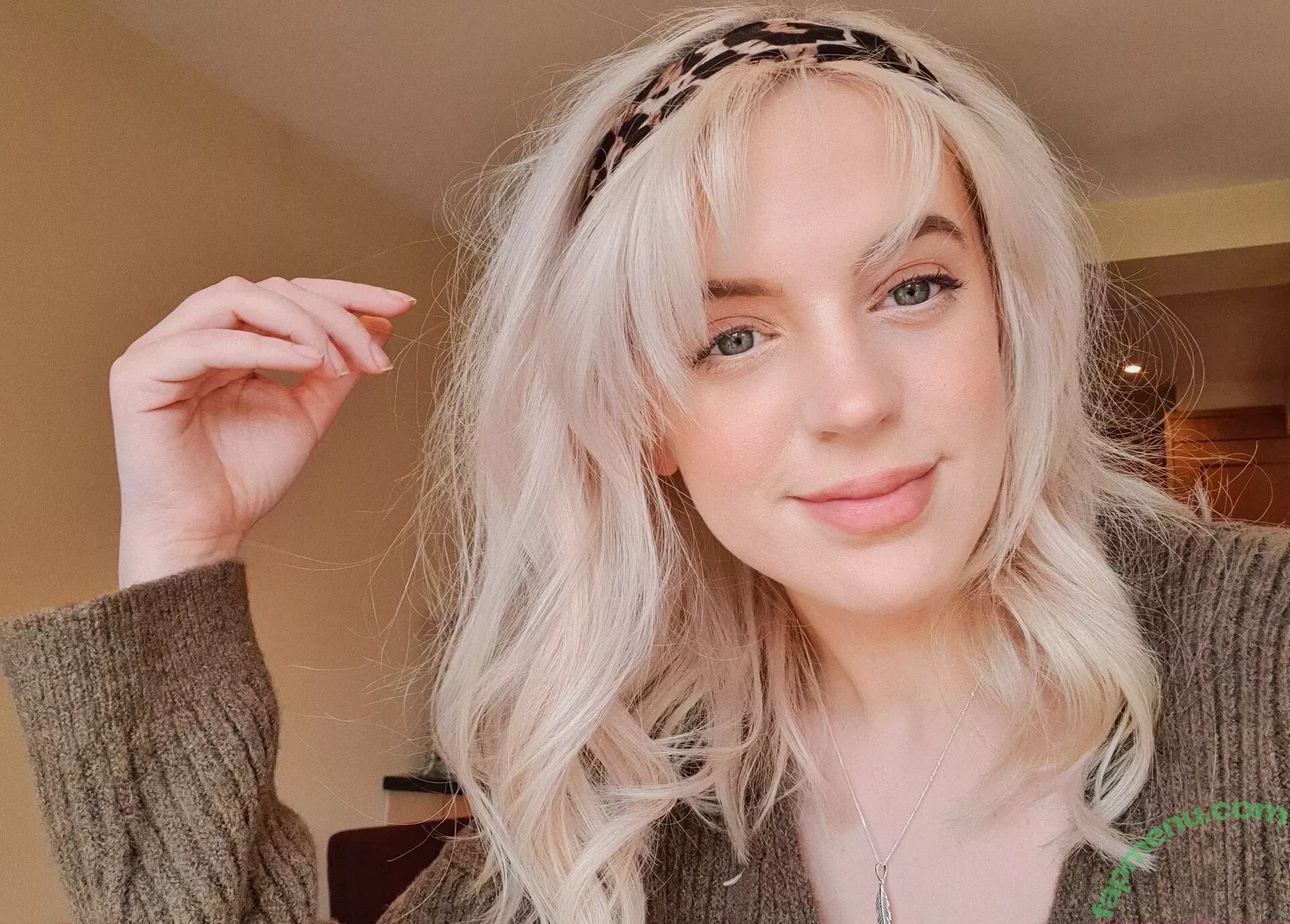 louiseyhannah nude photo #0267 (officialannalouise)