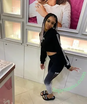 louisianimall / official_louisianimal nude photo #0008