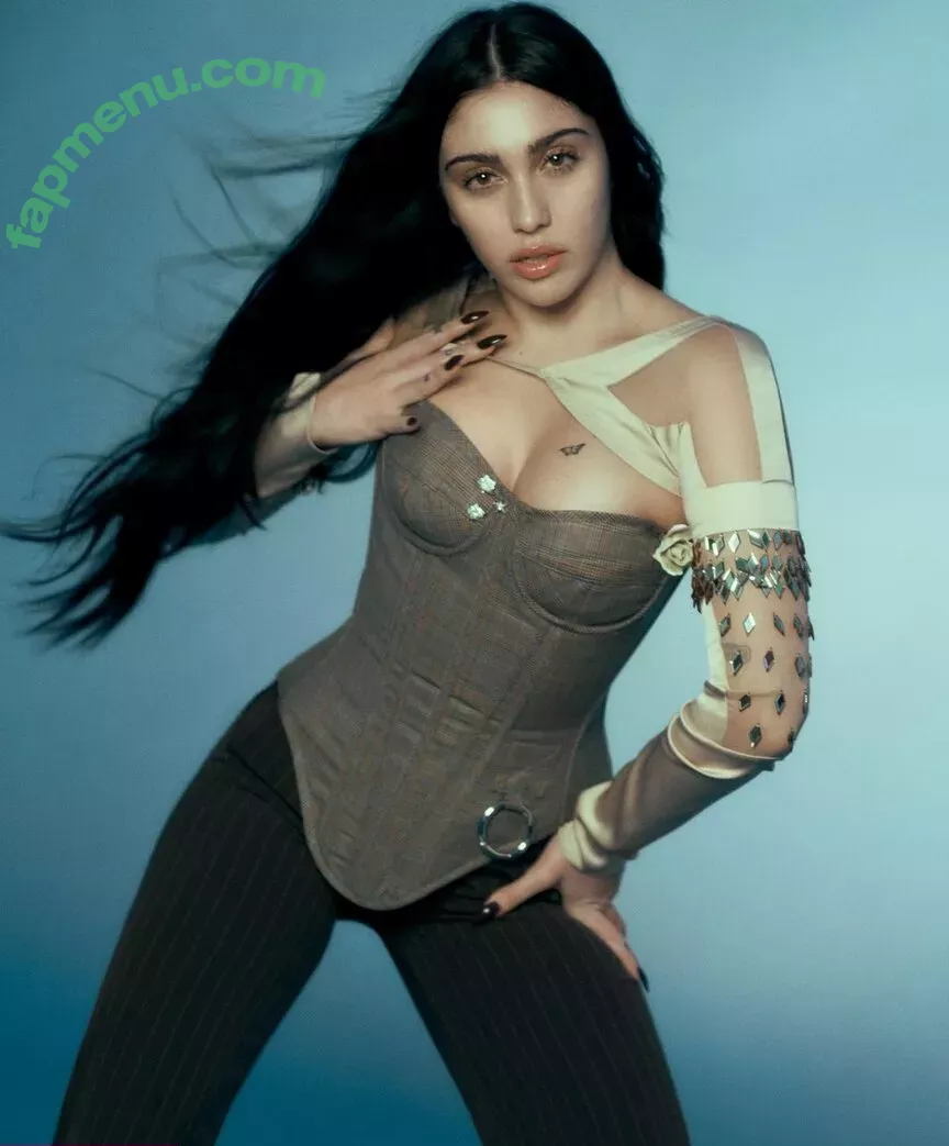 Lourdes Leon nude photo #0121 (lourdesleon)