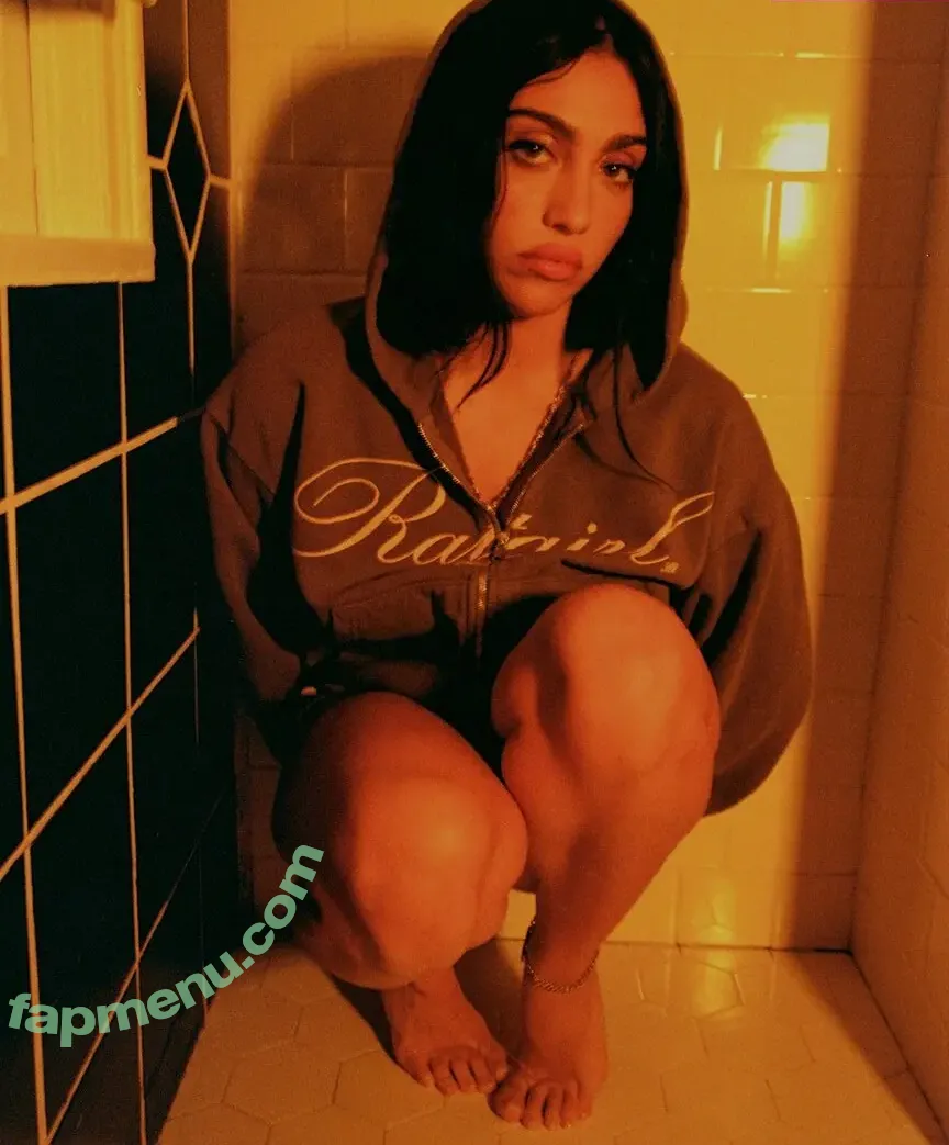 Lourdes Leon nude photo #0297 (lourdesleon)