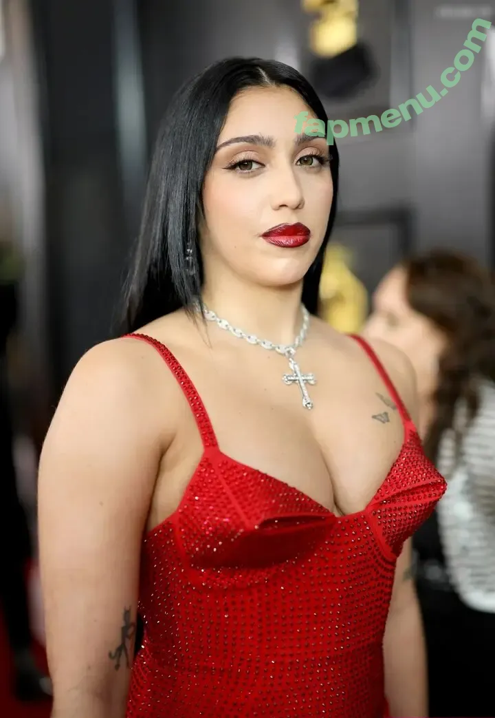 Lourdes Maria Ciccone Leon nude photo #0129 (lourdesleon)
