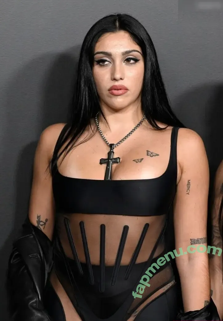 Lourdes Maria Ciccone Leon nude photo #0147 (lourdesleon)