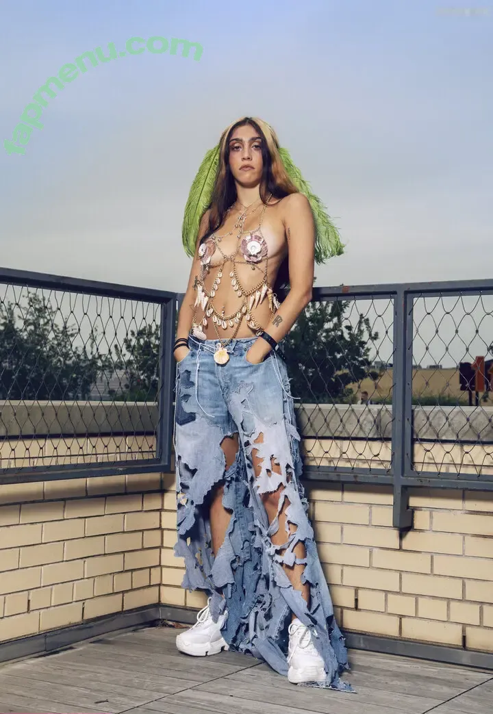 Lourdes Maria Ciccone Leon nude photo #0163 (lourdesleon)