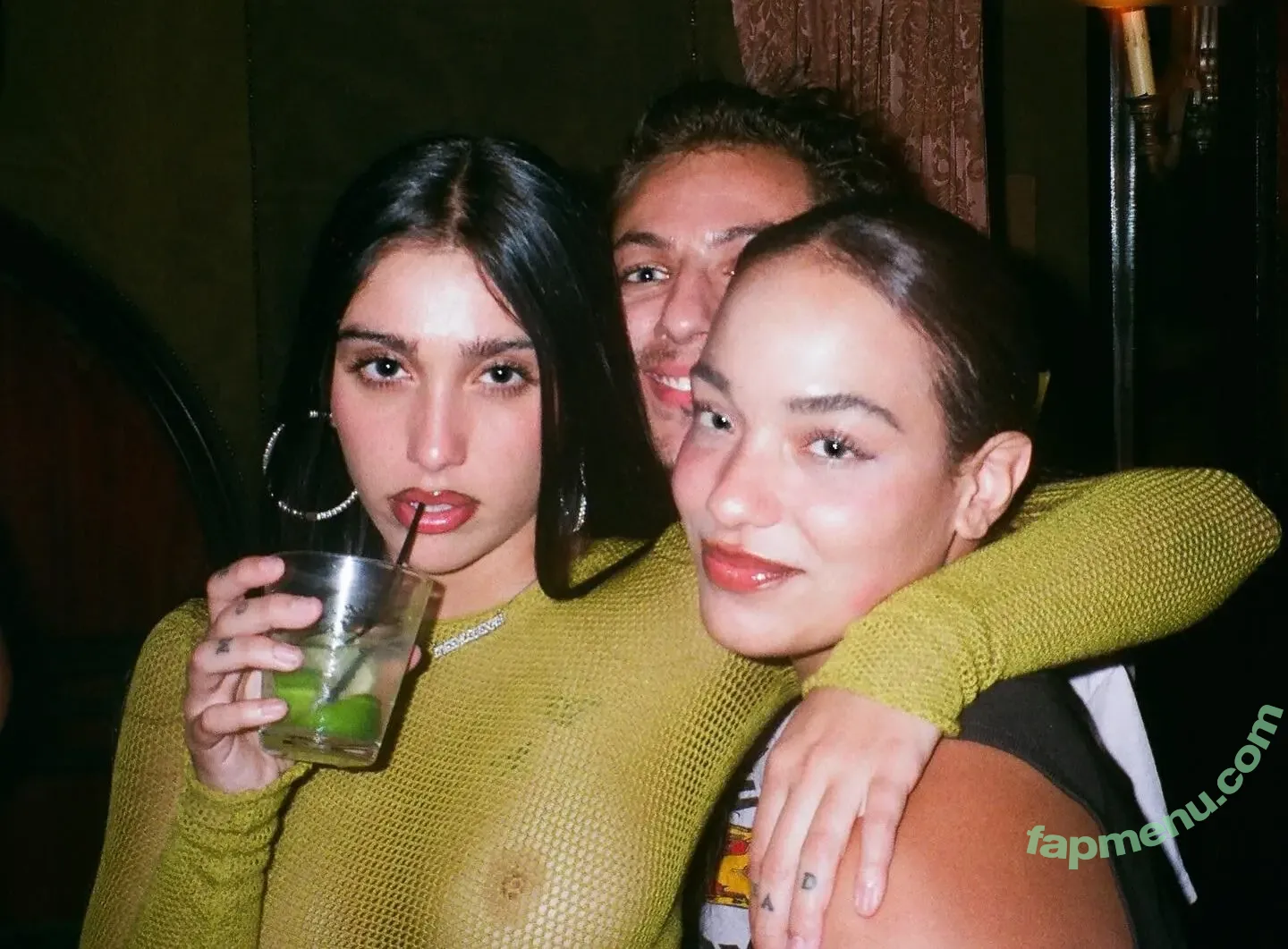 Lourdes Maria Ciccone Leon nude photo #0164 (lourdesleon)