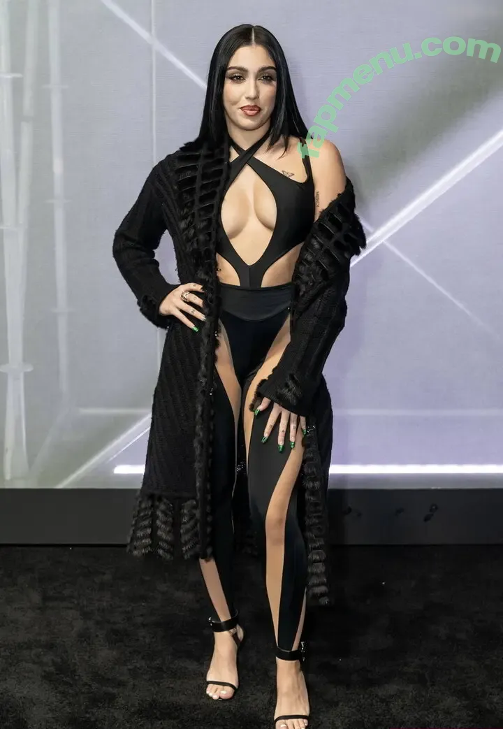 Lourdes Maria Ciccone Leon nude photo #0313 (lourdesleon)