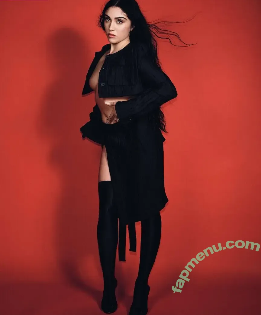 Lourdes Maria Ciccone Leon nude photo #0319 (lourdesleon)