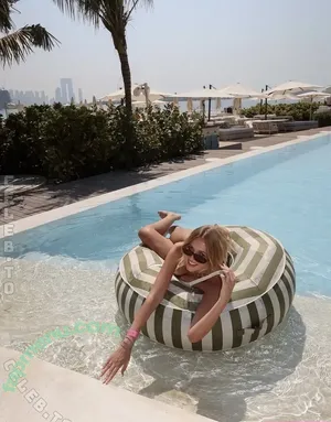 Lourene Gollatz / lourenegoll nude photo #0185