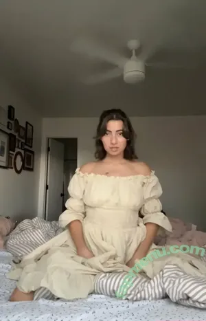 lov3ly_laur3n / lov3lylaur3n / slutti_spagheti nude photo #0002