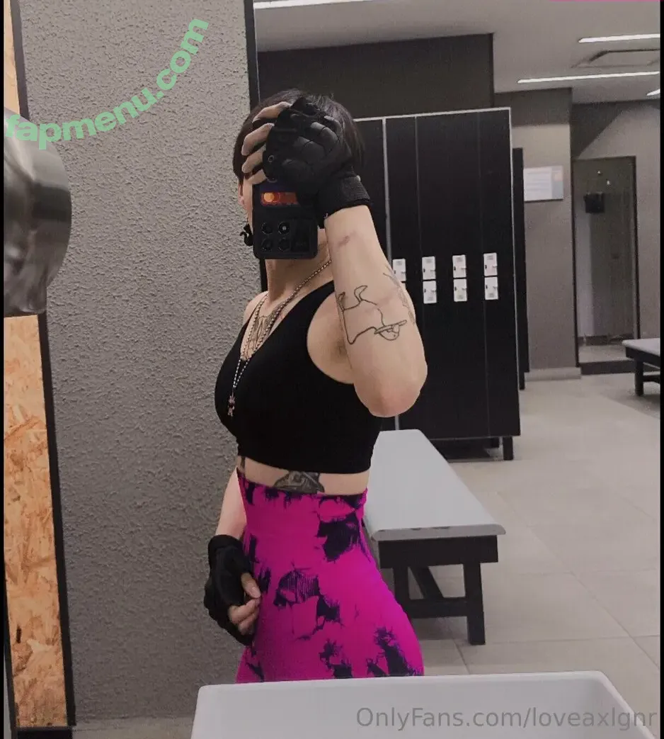 loveaxlgnr nude photo #0030 (ballon_cheeks_)