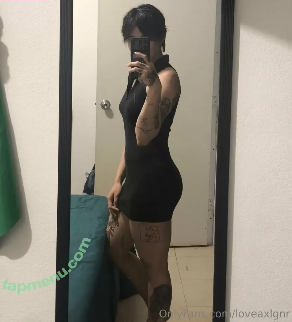 loveaxlgnr nude photo #0042 (ballon_cheeks_)