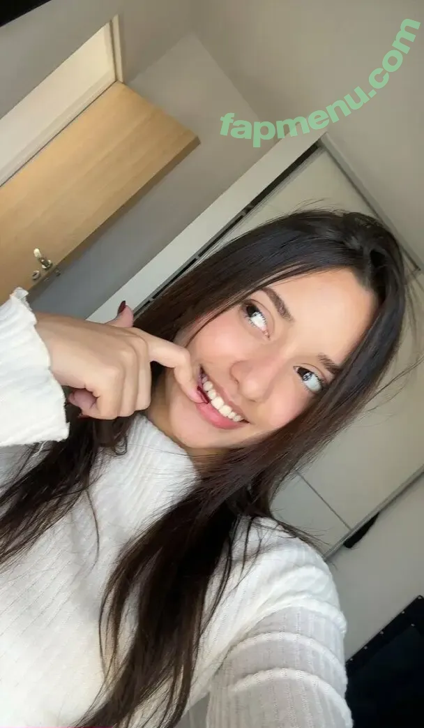 lovebeel nude photo #0001 (love_lovelle)