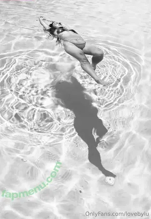 lovebylu / loveisbailey nude photo #0041