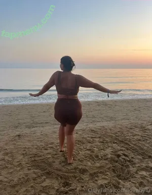 lovebylu / loveisbailey nude photo #0054