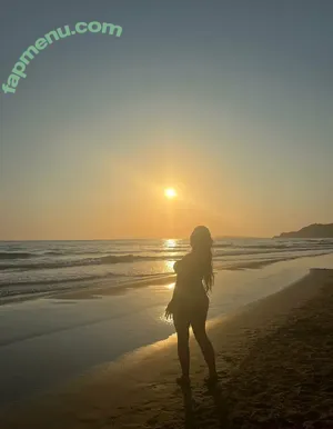 lovebylu / loveisbailey nude photo #0055