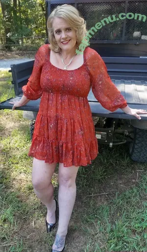 lovejuliexo / lovejuliexo75 nude photo #0002