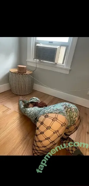 Lovelikelilaa nude photo #0099