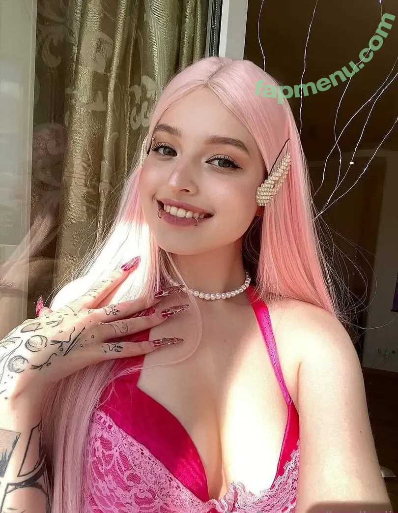 lovellyeli nude photo #0122 (imlovelylo / yayagym)