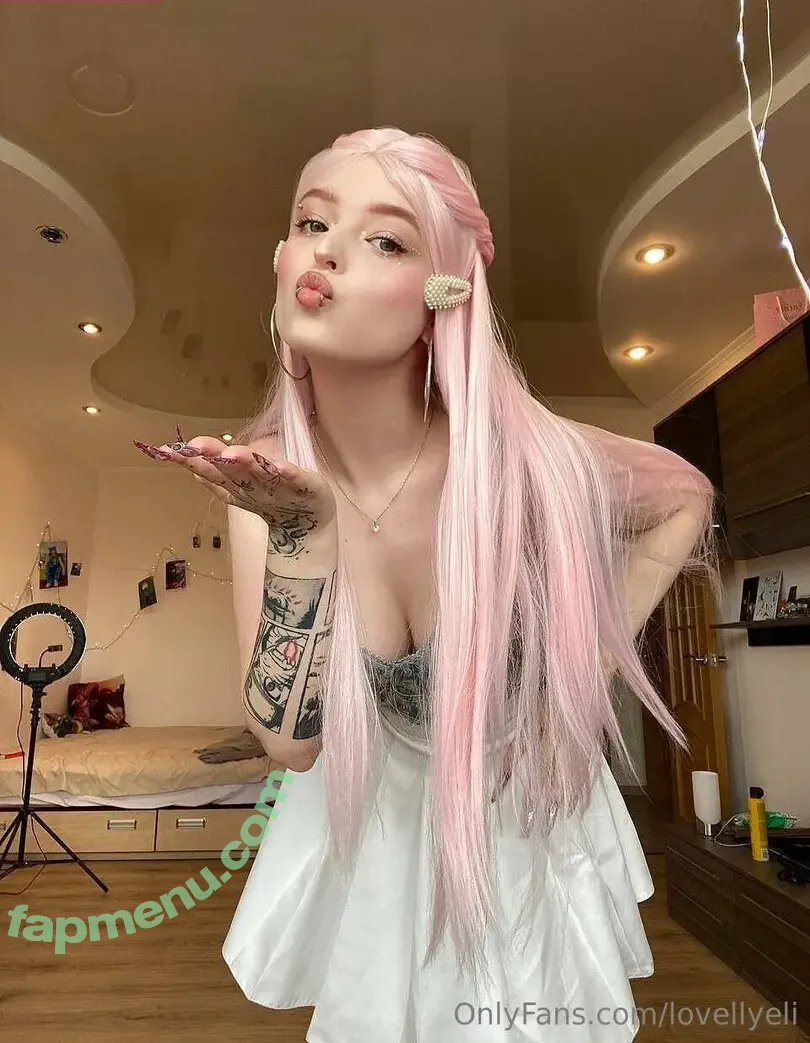 lovellyeli nude photo #0136 (imlovelylo / yayagym)