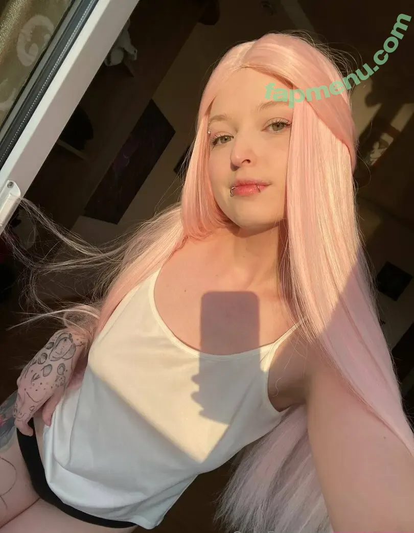 lovellyeli nude photo #0157 (imlovelylo / yayagym)