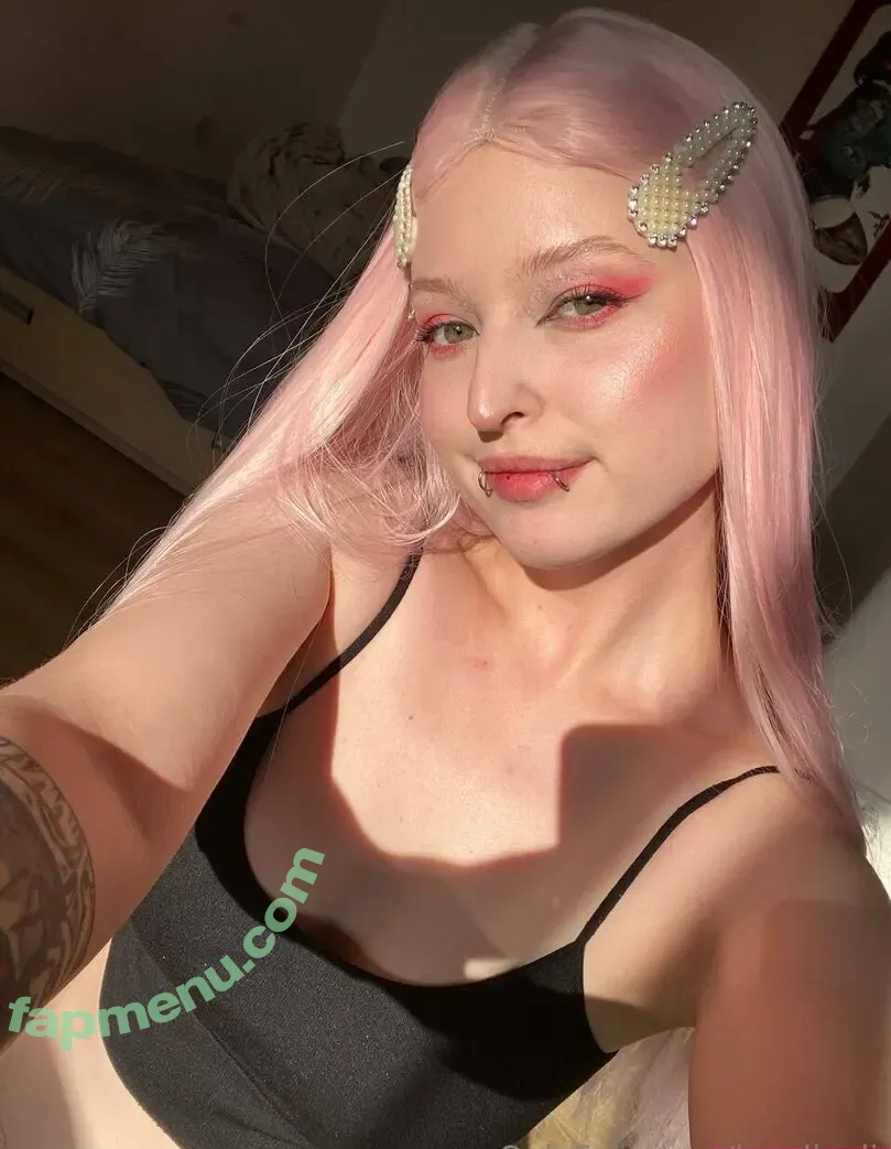 lovellyeli nude photo #0167 (imlovelylo / yayagym)