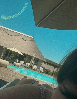 Lovelo044 / KissFromLo nude photo #0008