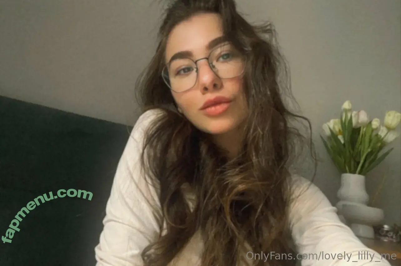 lovely_lilly_me nude photo #0001 (lovely_.lilly_)