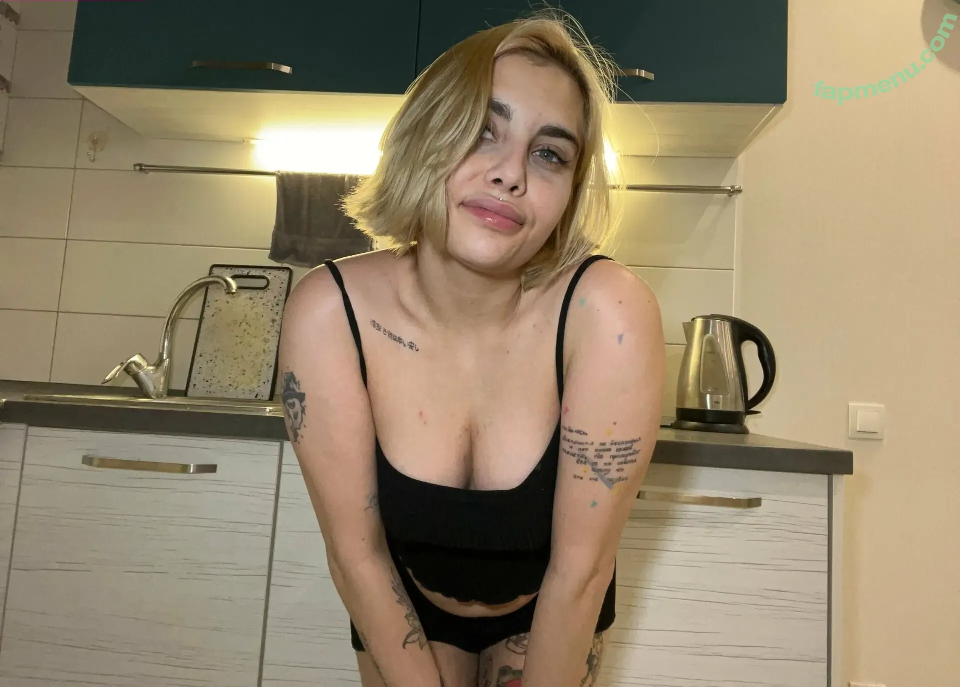 lovely_vio nude photo #0060 (lovelyy.vio)